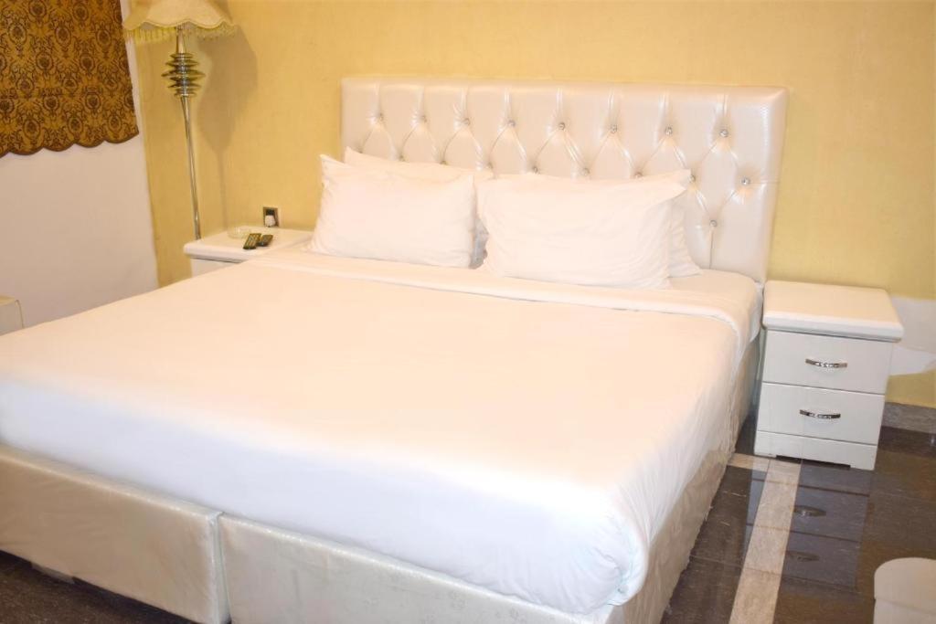 Hotel Leaders Plaza Salmiya Koeweit Buitenkant foto